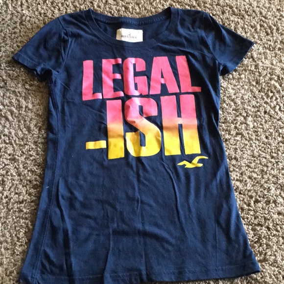 Hollister S/S navy t-shirt Legal-ish across front Sz M - Picture 1 of 6